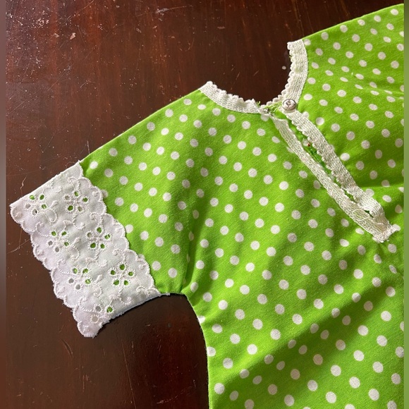 Vintage Baby Dress Green Polka Dot with Lace Trim Handmade 70’s Peasant - Picture 3 of 5